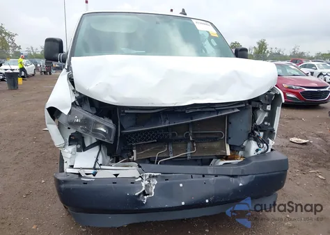 2019 Chevrolet Express 2500 Work Van z USA, uszkodzony, nr VIN 1GCWGAFG9K1151688